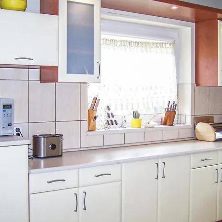 4 Bedroom Stunning In *