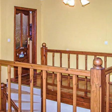 Dom wakacyjny 4 Bedroom Stunning In *