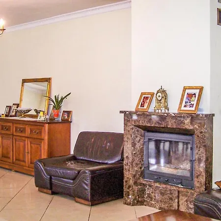 4 Bedroom Stunning In בית נופש *