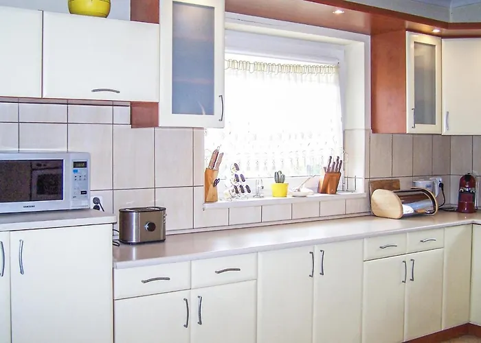 4 Bedroom Stunning In *