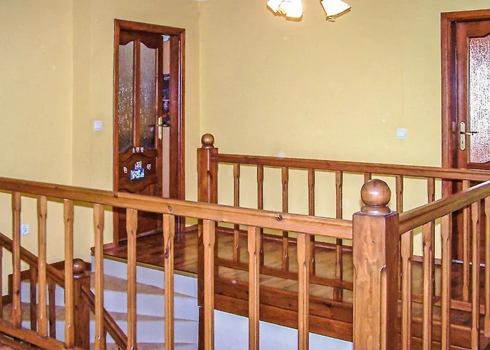 Semesterbostad 4 Bedroom Stunning In *