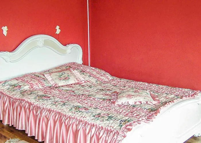 Semesterbostad 4 Bedroom Stunning In